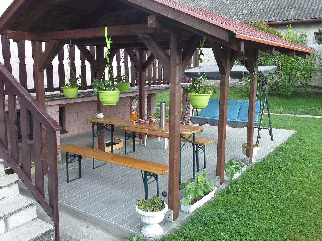 Апартаменты Utulny Privat Вельки-Медер Экстерьер фото